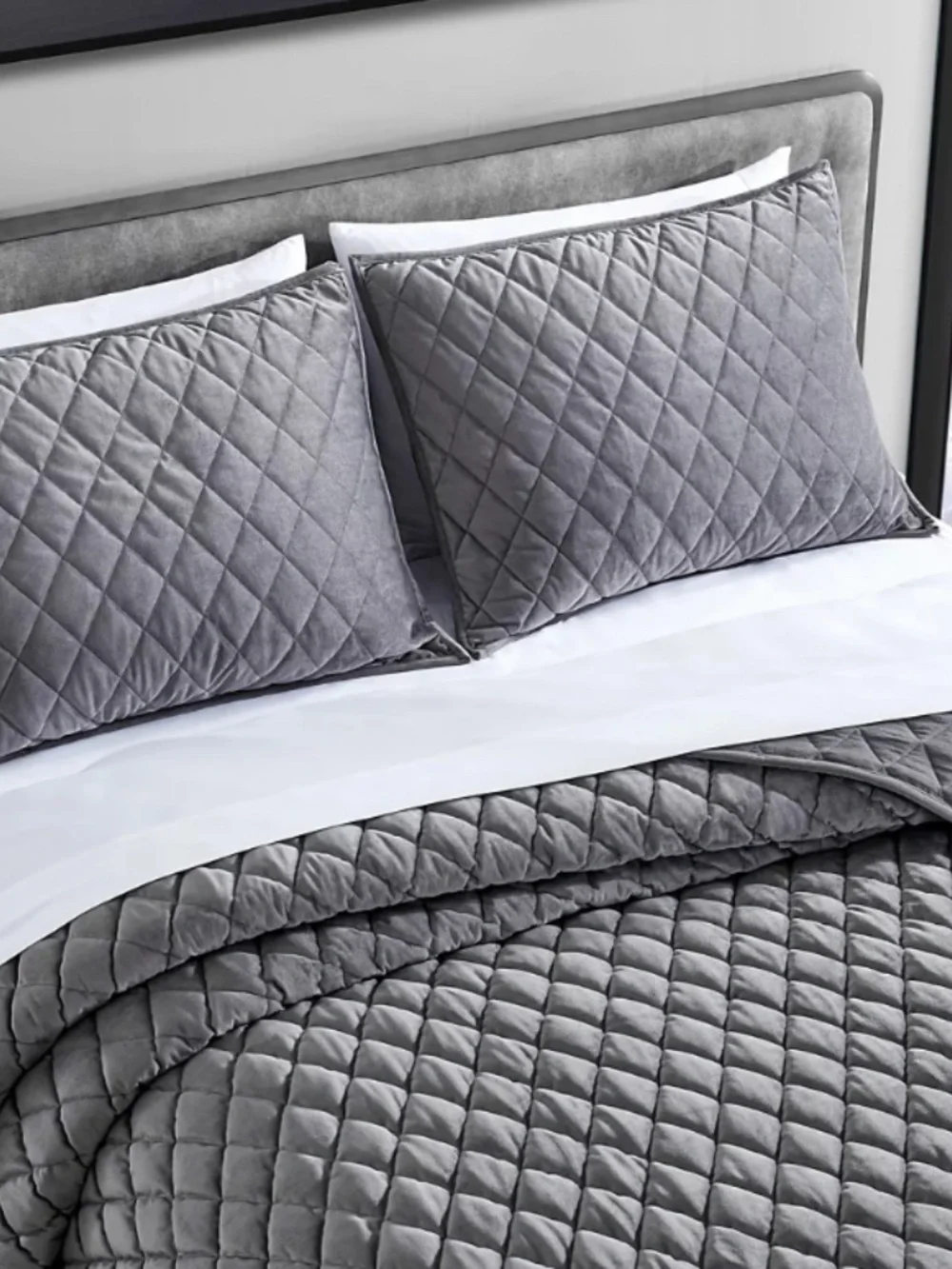 Vera Wang Velvet Soft Charcoal Velvet KING Size Coverlet with King Shams